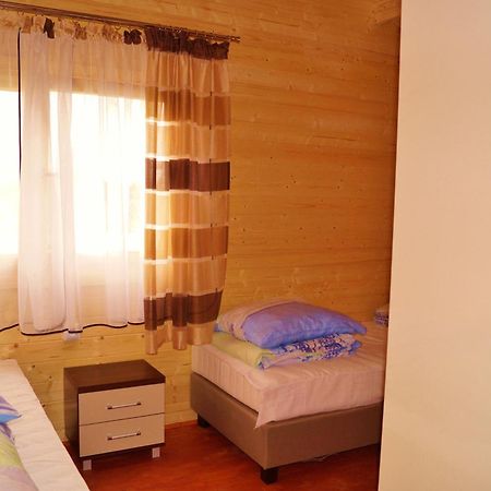 Готель Onyx Мєлно Номер фото