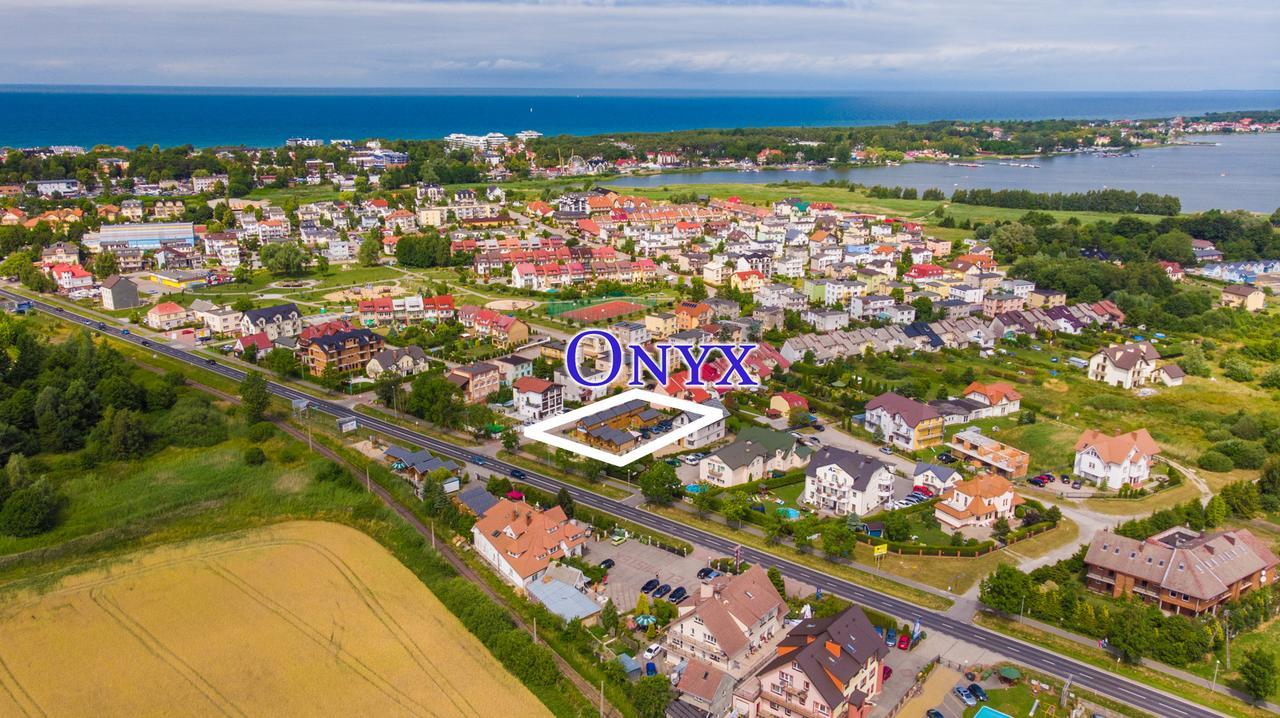 Готель Onyx Мєлно Екстер'єр фото